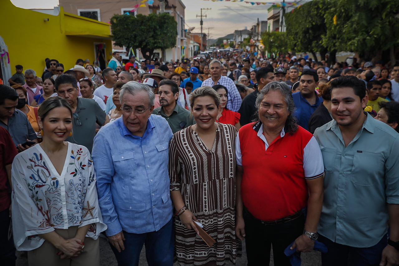 $!Asiste Gobernador a la procesión en honor de la Virgen de Nuestra Señora del Rosario
