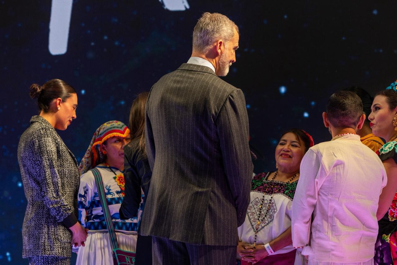 $!FITUR 2026 inaugura sus actividades con la presencia de los Reyes de España