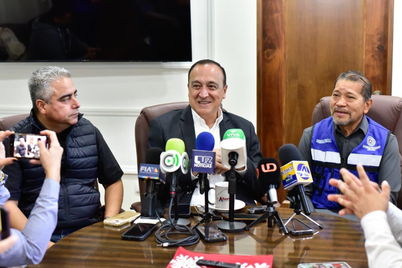 $!Tras casi un siglo sin mantenimiento, iniciaran con el desazolve del dren Juárez con limpieza artesanal