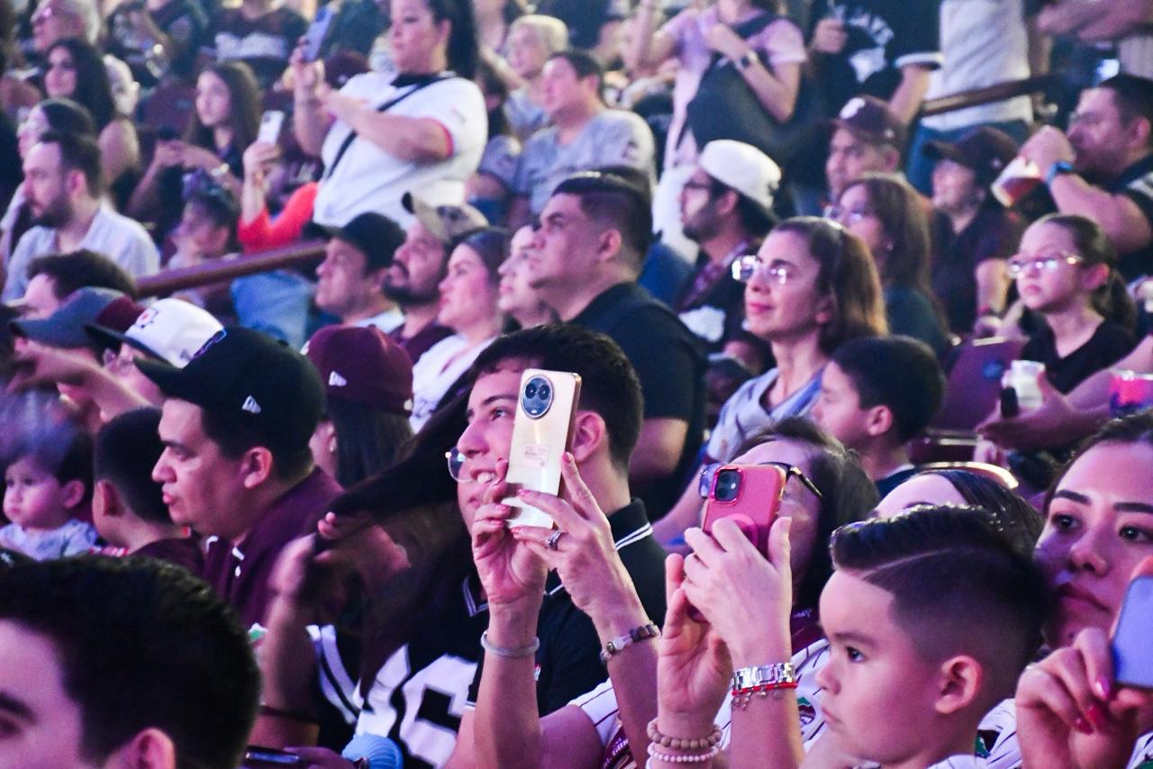 $!Responden culiacanenses a debut en casa de Tomateros en la Liga Mexicana del Pacífico