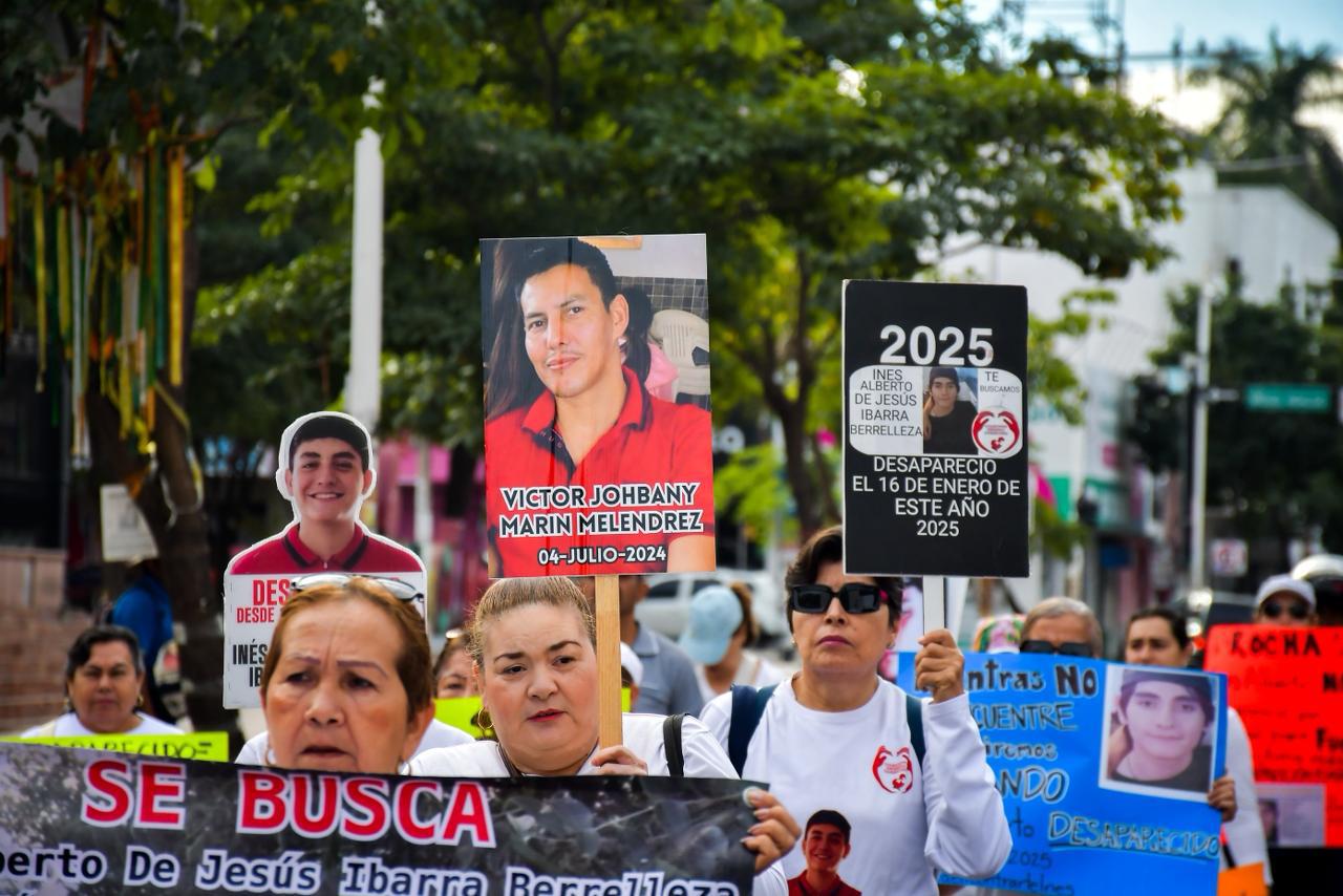 $!Inés Alberto se habría graduado este año; en cambio, su familia marcha para exigir su localización con vida en Culiacán