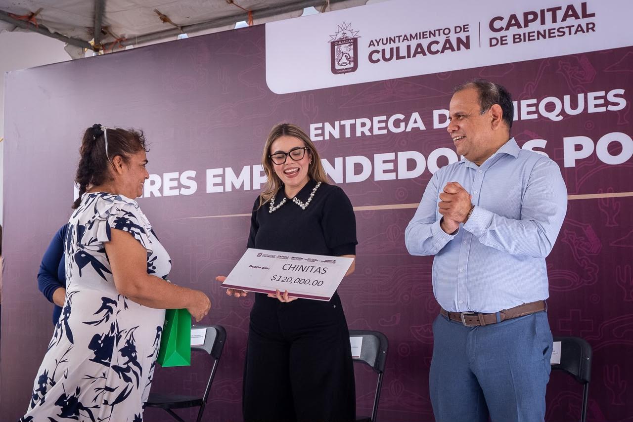 $!Apoya Ayuntamiento de Culiacán a 125 emprendedoras con créditos para sus negocios
