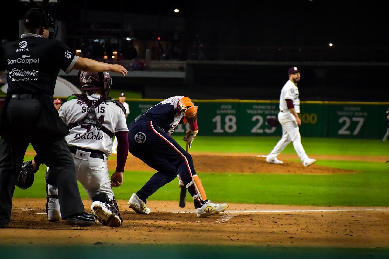 $!Águilas de Mexicali arruina la Navidad de Tomateros de Culiacán