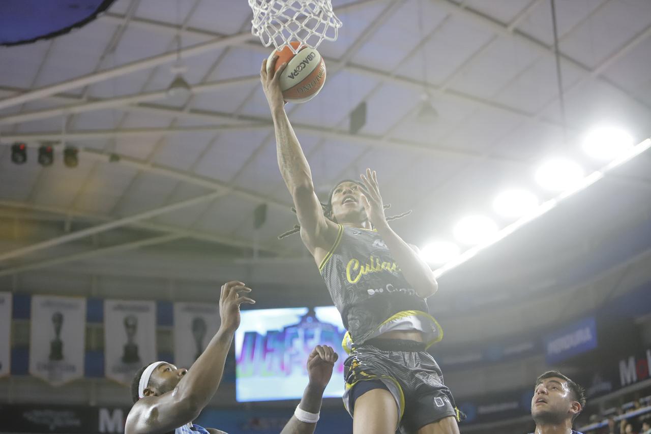 $!Caballeros de Culiacán sufre el revés en casa de Astros de Jalisco