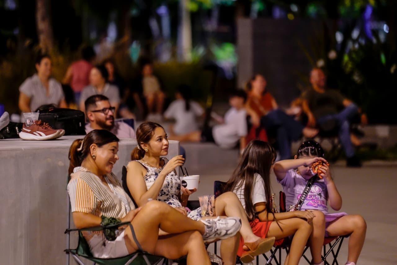 $!Cine en el Parque busca fomentar la convivencia familiar y acercar el séptimo arte a los espacios públicos de Mazatlán.