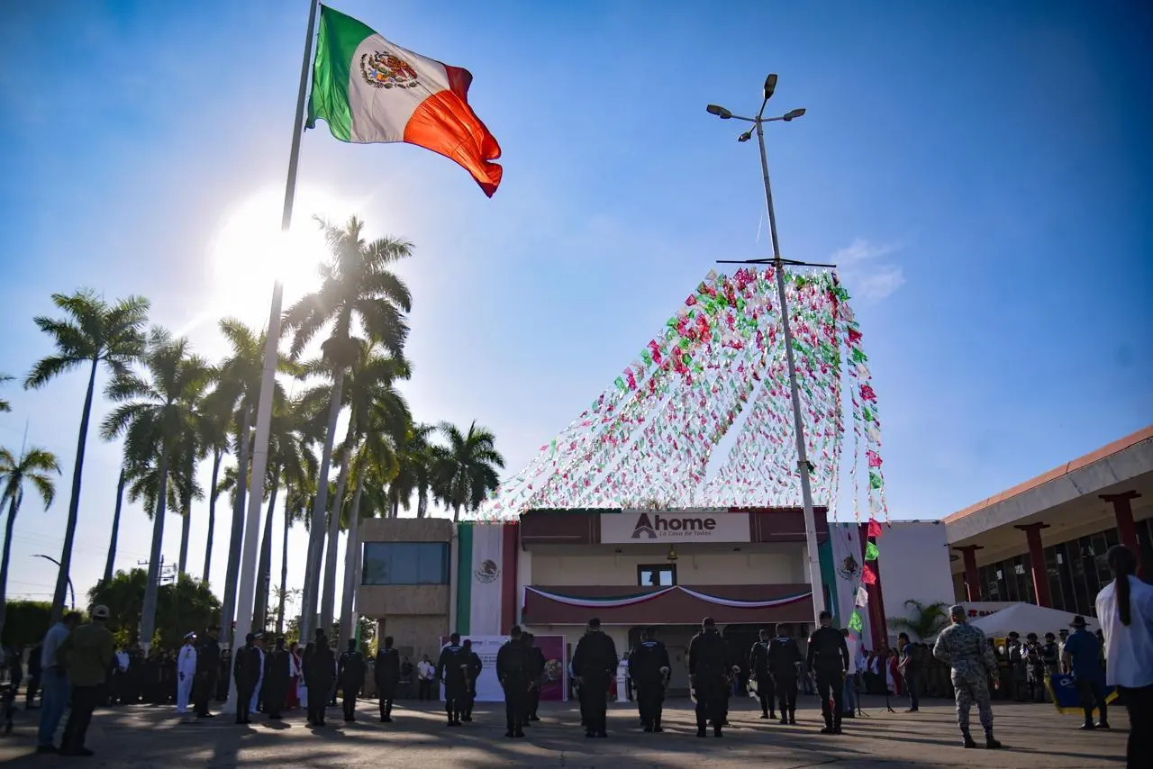 $!Ahome celebra el 216 aniversario del inicio de la Independencia con desfile cívico militar