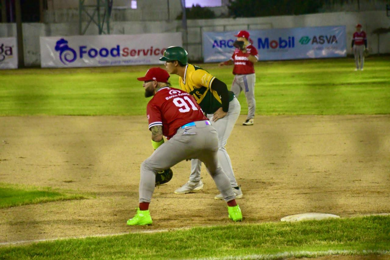 $!Cañeros remonta con rally en la octava y vence a Venados en la Copa Gobernadora