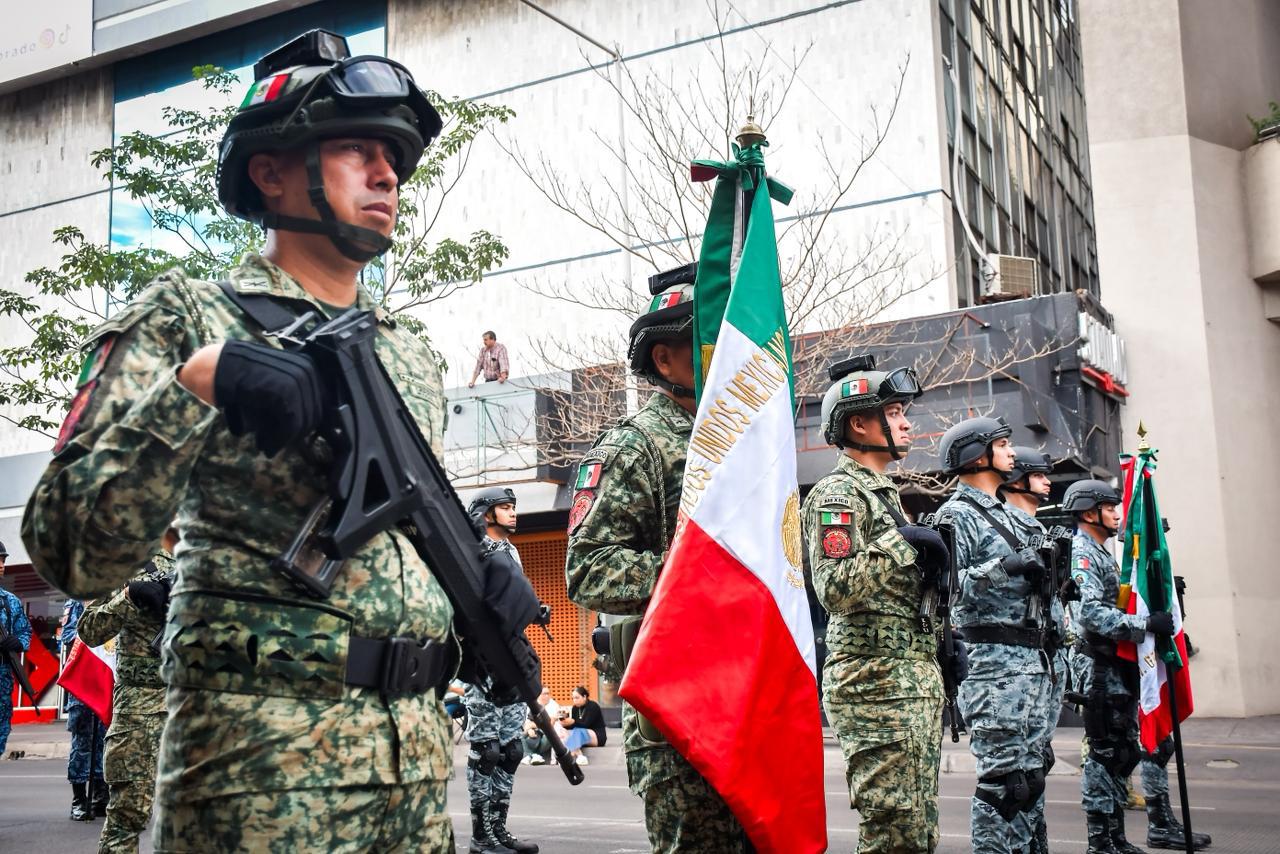 $!Arranca el desfile del 20 de Noviembre en Culiacán bajo resguardo de más de 10 mil efectivos