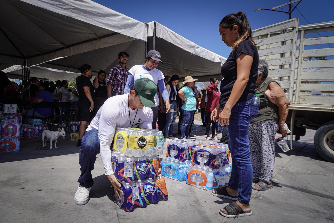 $!Gobierno de Culiacán lleva apoyos de agua potable a comunidades de la sindicatura de Emiliano Zapata