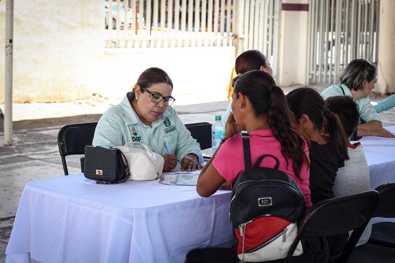 $!DIF Culiacán y Renapo garantizan derecho a la identidad con jornada gratuita en la colonia CNOP