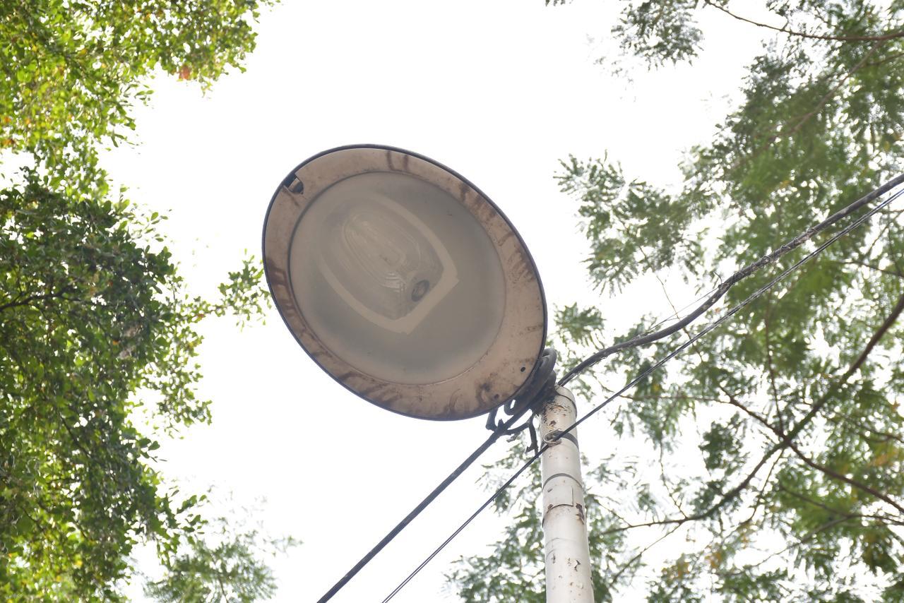 $!Denuncian abandono en el parque Las Riberas, en Culiacán; presenta fallas en el alumbrado y falta de mantenimiento