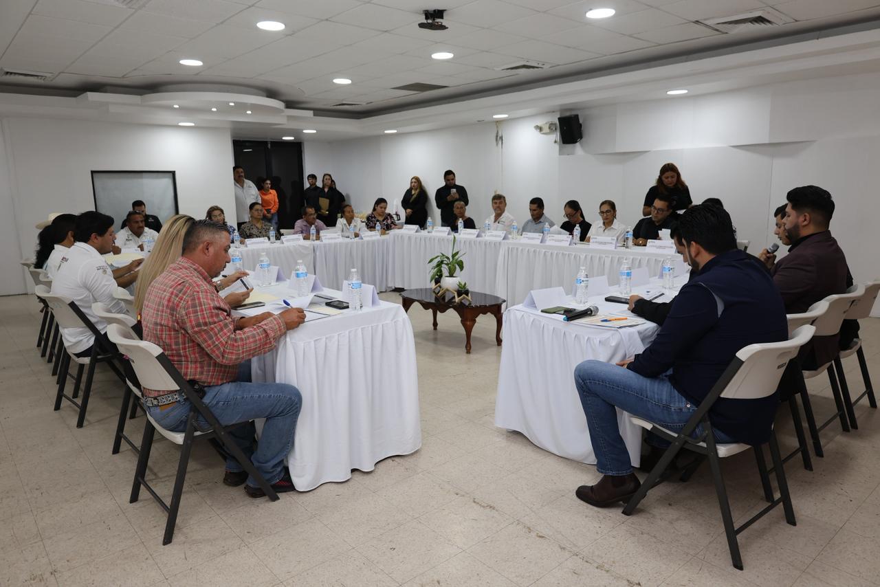 $!Hace ajustes Elota y reasigna recursos para instalar de alumbrado público