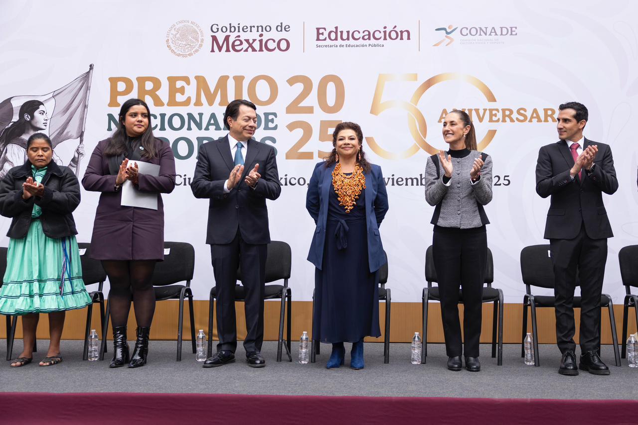 $!Sinaloense Luis Carlos López Valenzuela y figuras del deporte mexicano reciben el Premio Nacional de Deportes 2025
