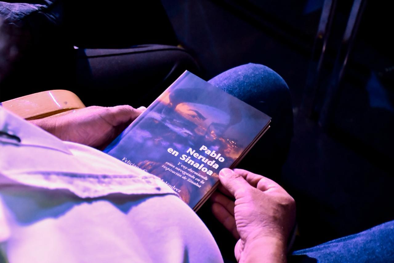 $!Feliciano Castro recupera la presencia de Pablo Neruda en Sinaloa en nueva obra presentada en el MIA