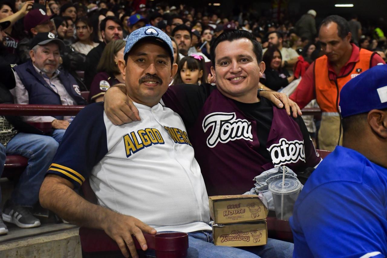 $!Tomateros pega primero en semifinales con blanqueada sobre Algodoneros