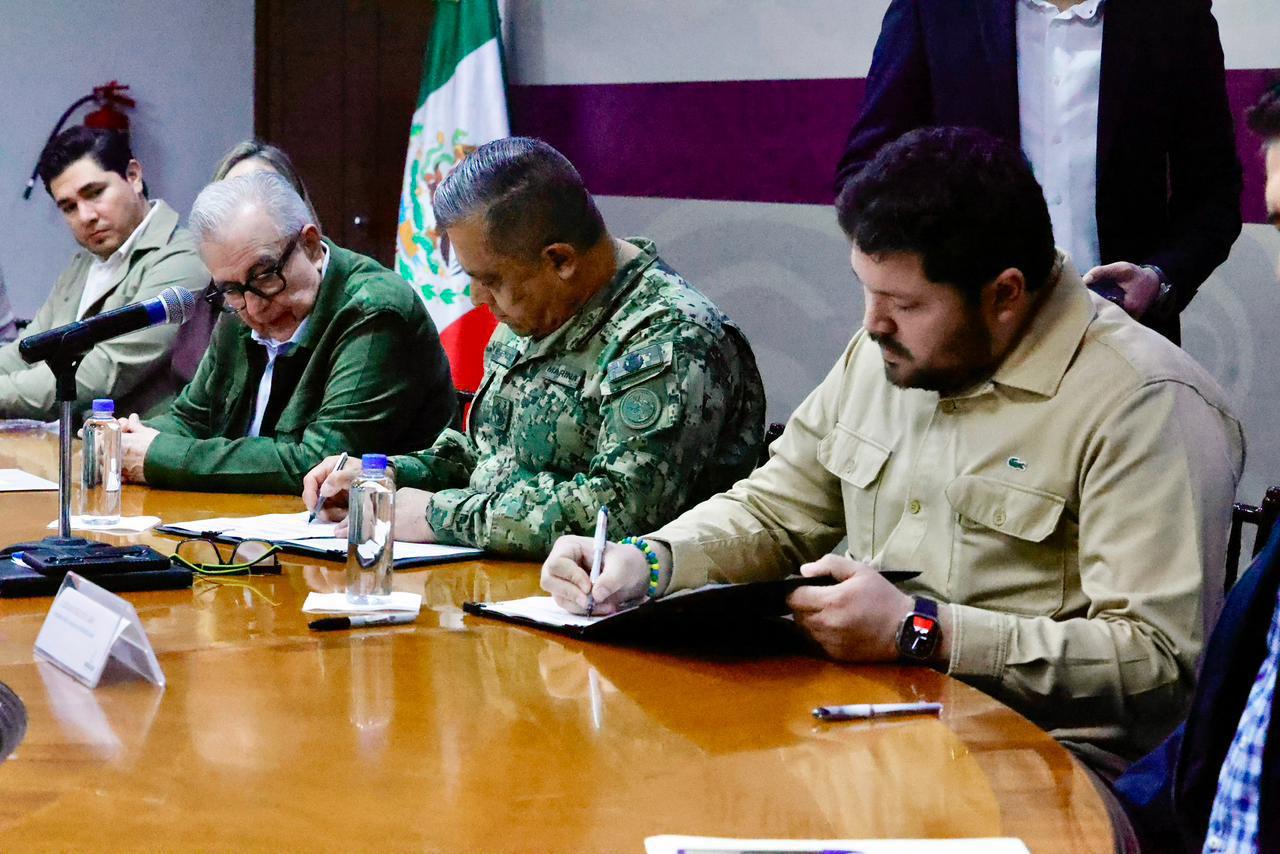 $!Gobierno de Sinaloa dona predio adicional para Sector Naval de la Marina en Nuevo Altata