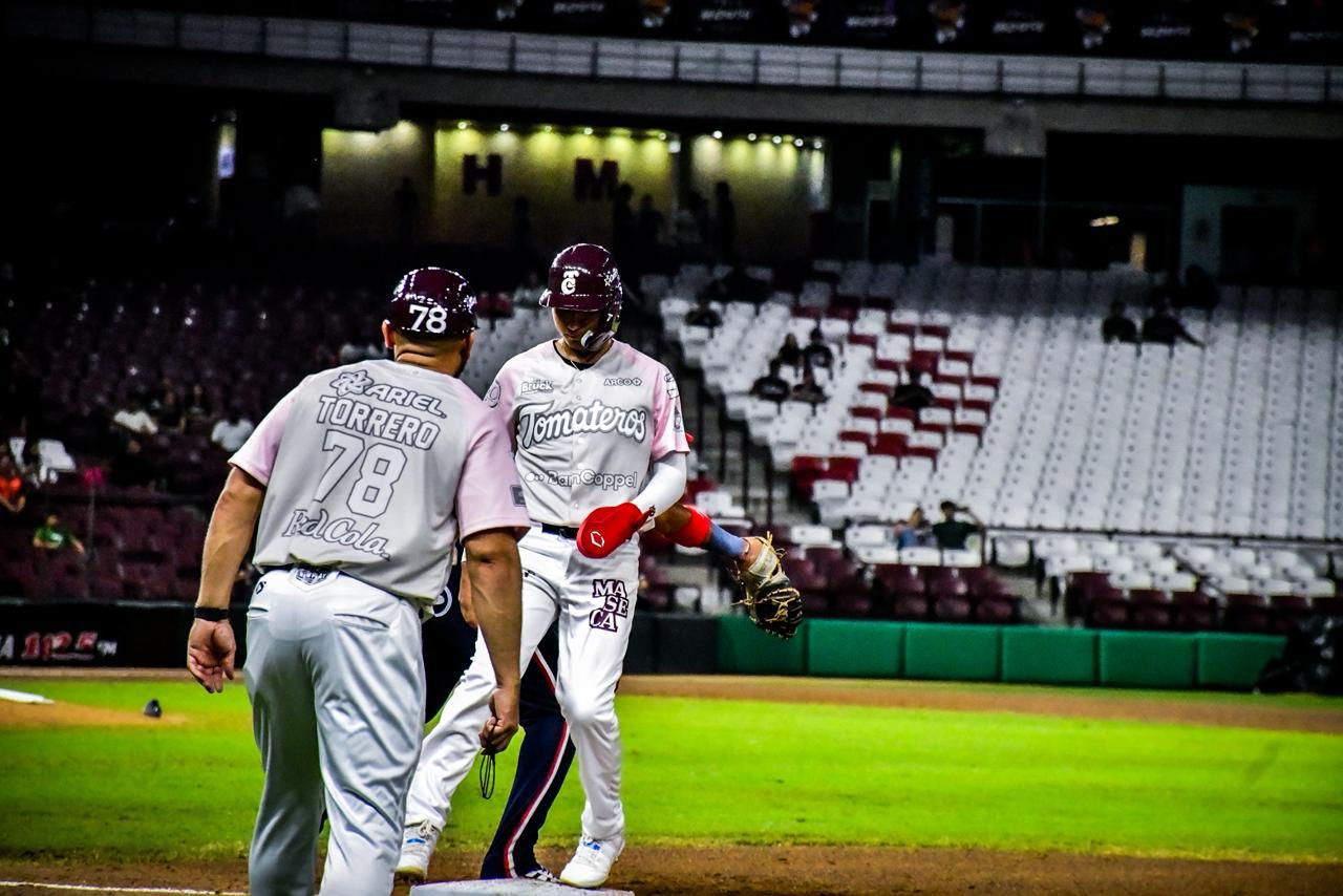 $!Tomateros consigue su segundo triunfo con nueva remontada