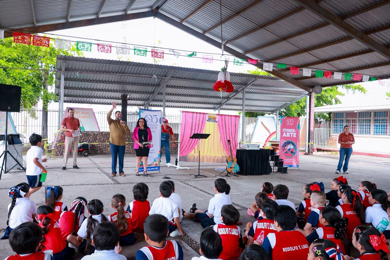 $!Adolfo Plata Guzmán encabeza el evento inaugural del 495 Aniversario de Culiacán.