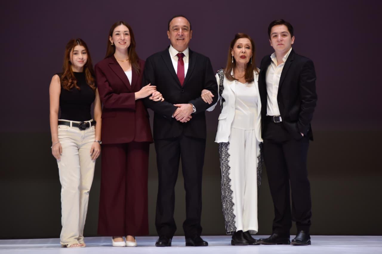 $!Destaca alcalde de Ahome finanzas sanas e ingresos por más de $1,600 millones en su Primer Informe de Gobierno