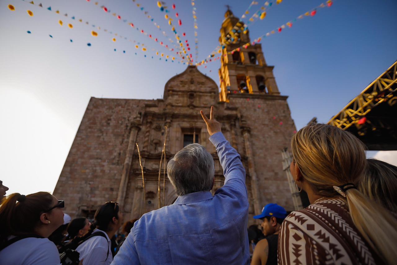$!Asiste Gobernador a la procesión en honor de la Virgen de Nuestra Señora del Rosario