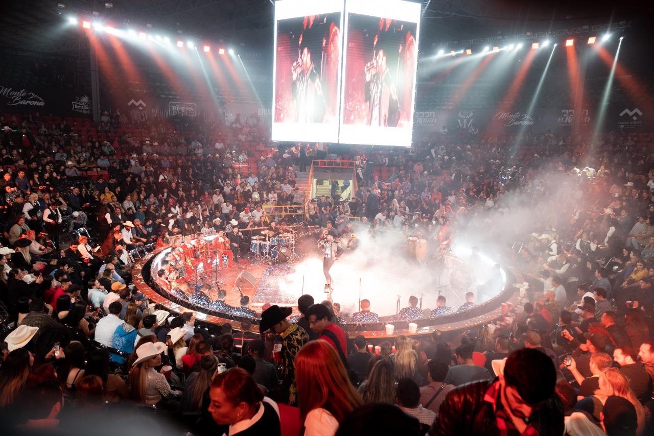 $!Arranca el Palenque de Culiacán con la presencia de Roberto Tapia