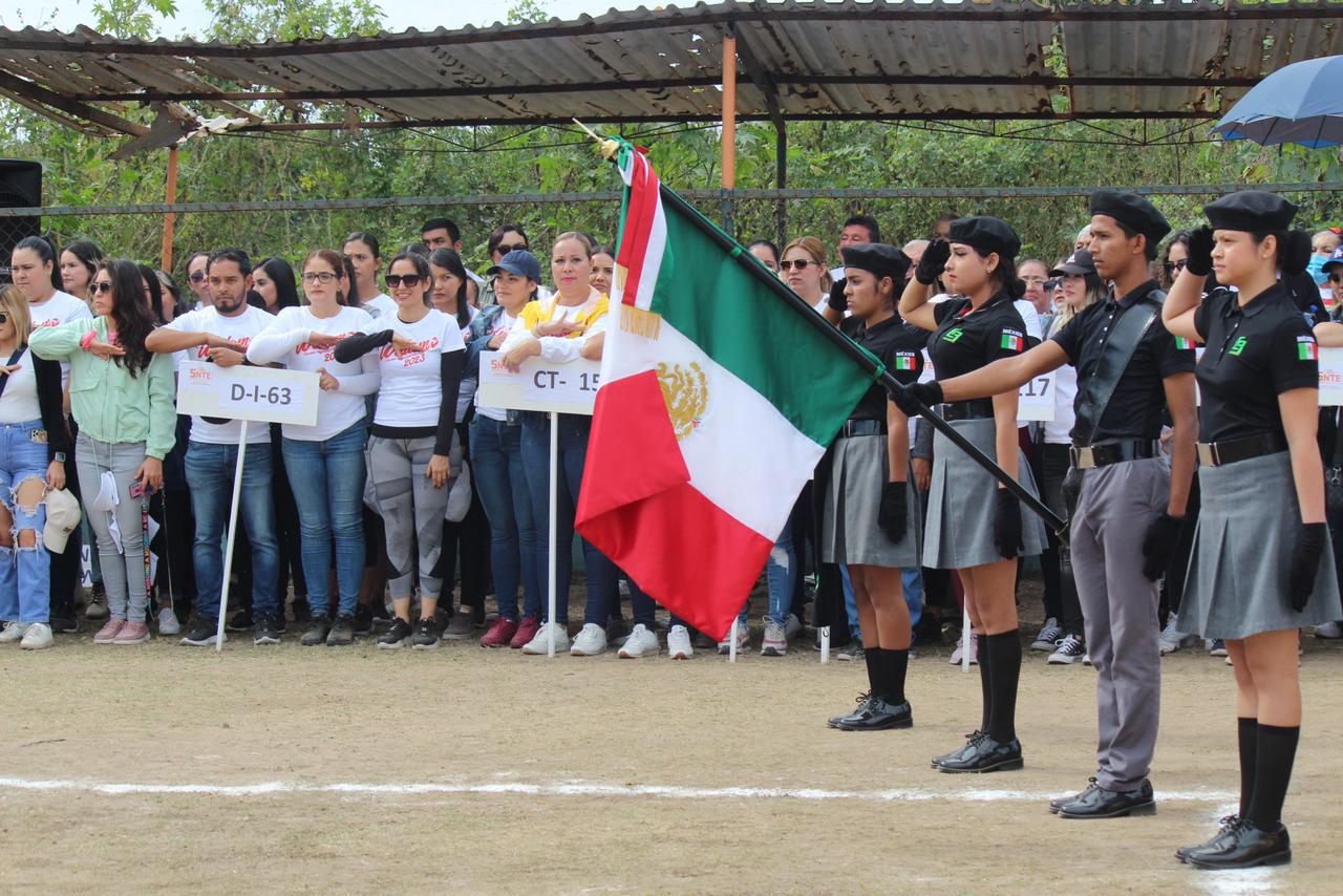 $!Participan más de 600 deportistas en el Torneo Regional de Voleibol Walamo