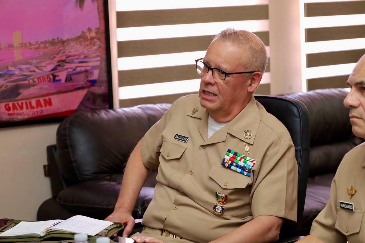 $!Buscan fortalecer la coordinación en seguridad entre el Gobierno de Mazatlán y la Cuarta Región Naval