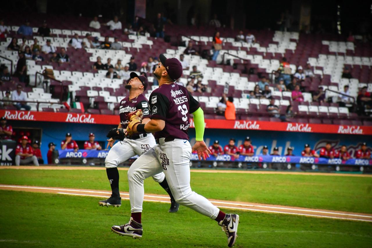 $!El Clásico Sinaloense es para Tomateros