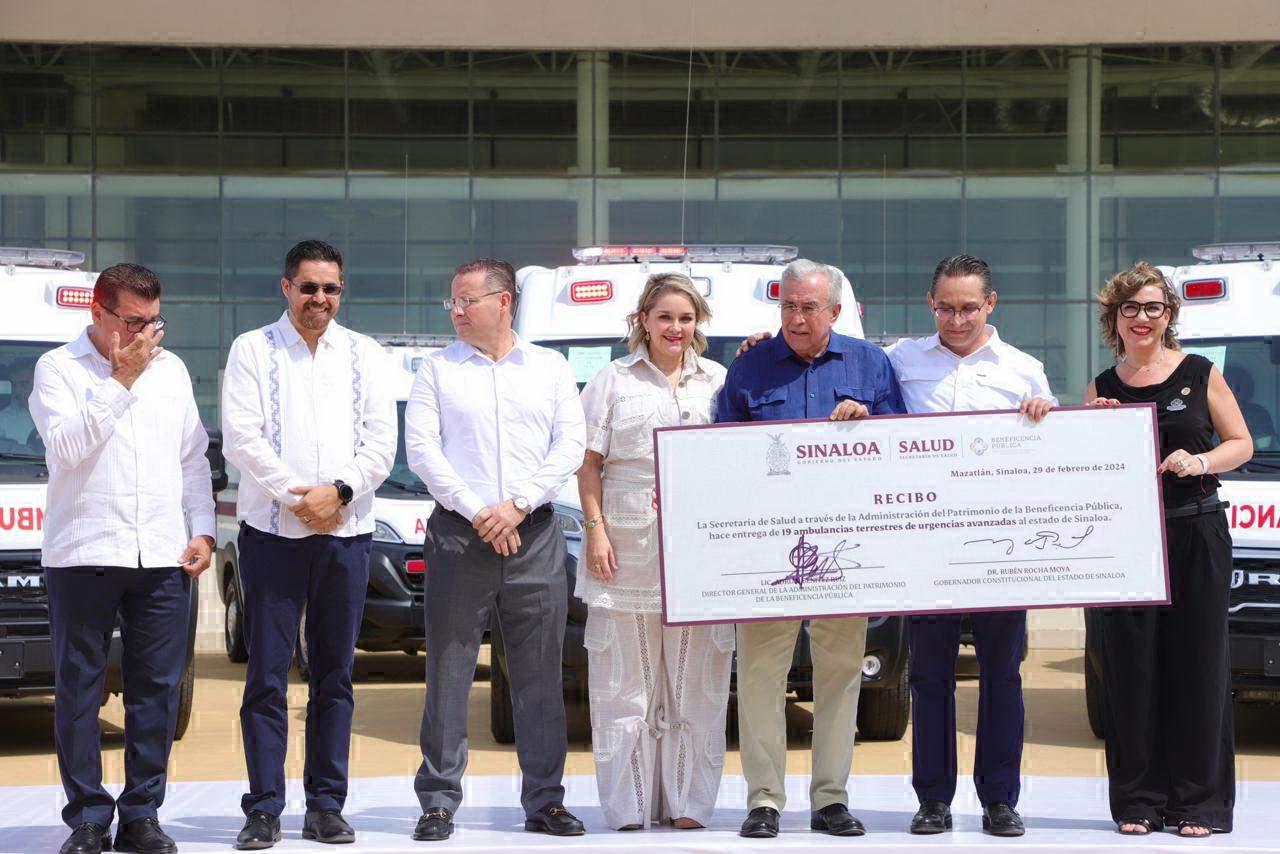 $!Entrega Beneficencia Pública Nacional 19 ambulancias y equipo a Sinaloa