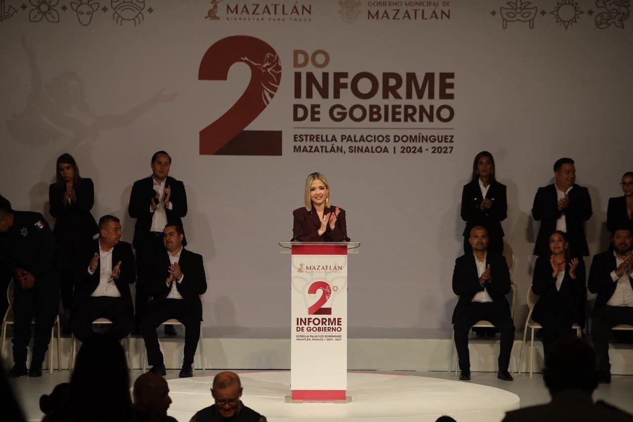 $!Estrella Palacios rinde su Segundo Informe de Gobierno y llama a la unidad en Mazatlán