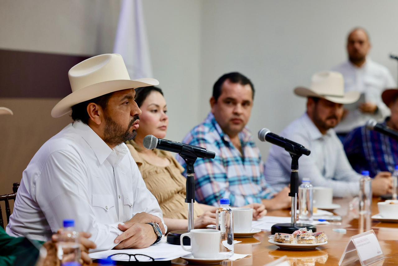 $!Inician campaña de vacunación contra la brucelosis bovina en Sinaloa; aplicarán dosis a 50 mil cabezas de ganado