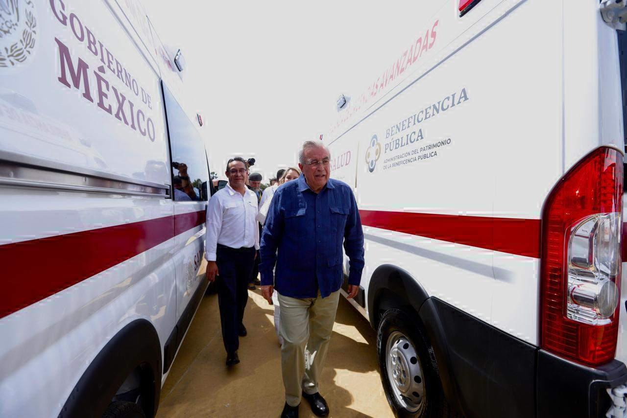 $!Entrega Beneficencia Pública Nacional 19 ambulancias y equipo a Sinaloa