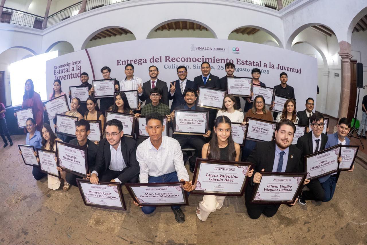 $!Benjamín pone en alto a El Rosario al ser galardonado con el Reconocimiento Estatal a la Juventud 2026
