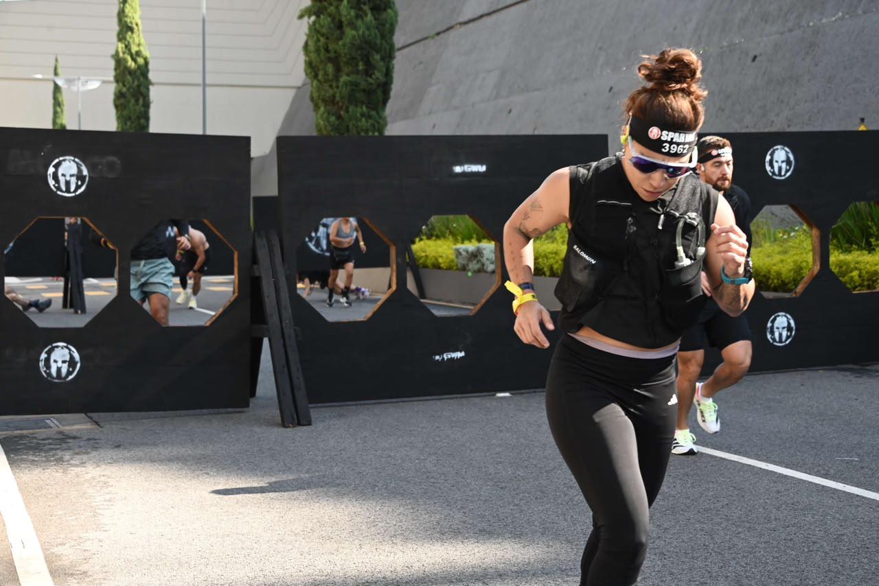 $!Mazatlecos destacan en la México Spartan Race 2026 al completar la exigente Trifecta