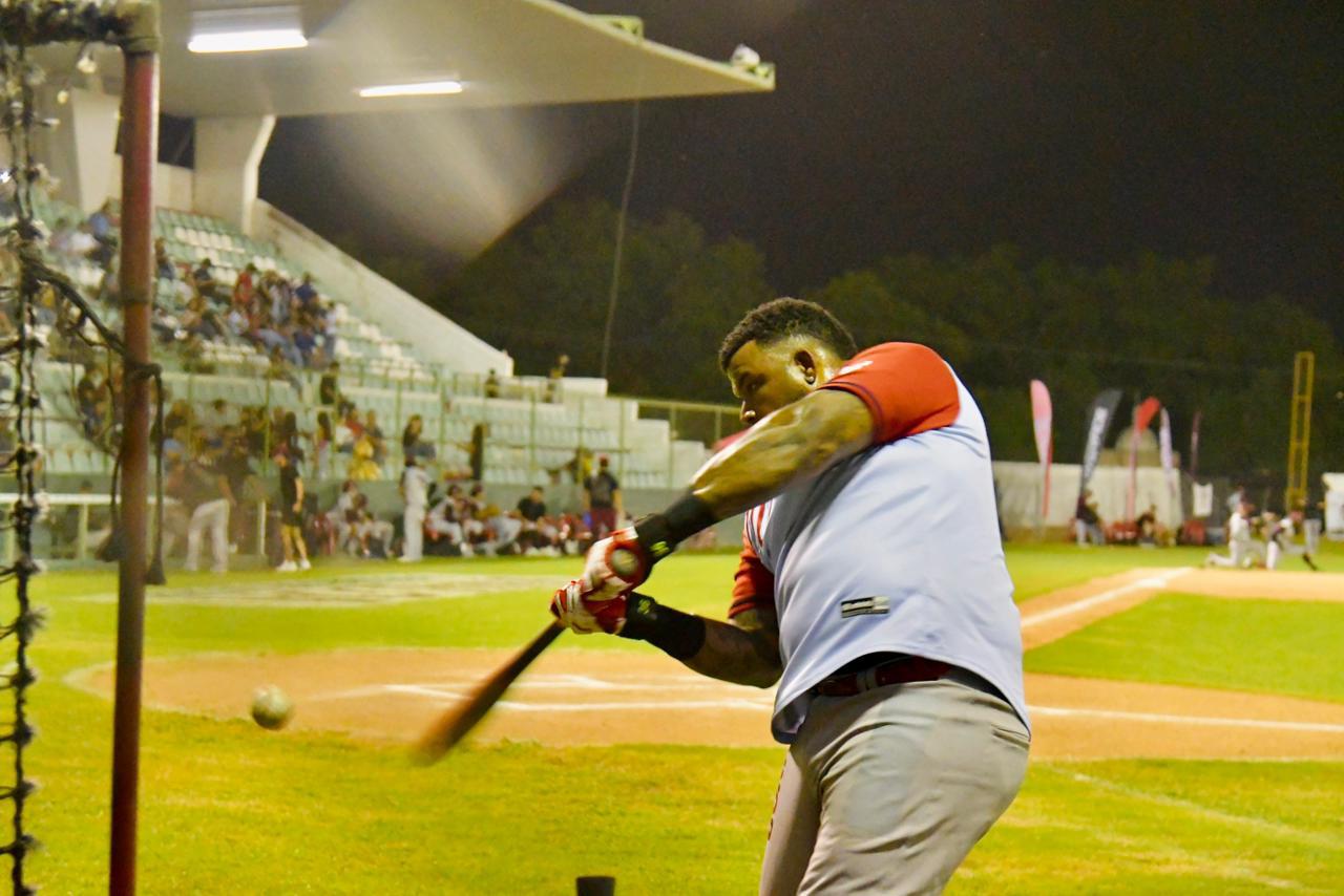 $!Venados imponen su poder y blanquean a Tomateros en la Copa Gobernador
