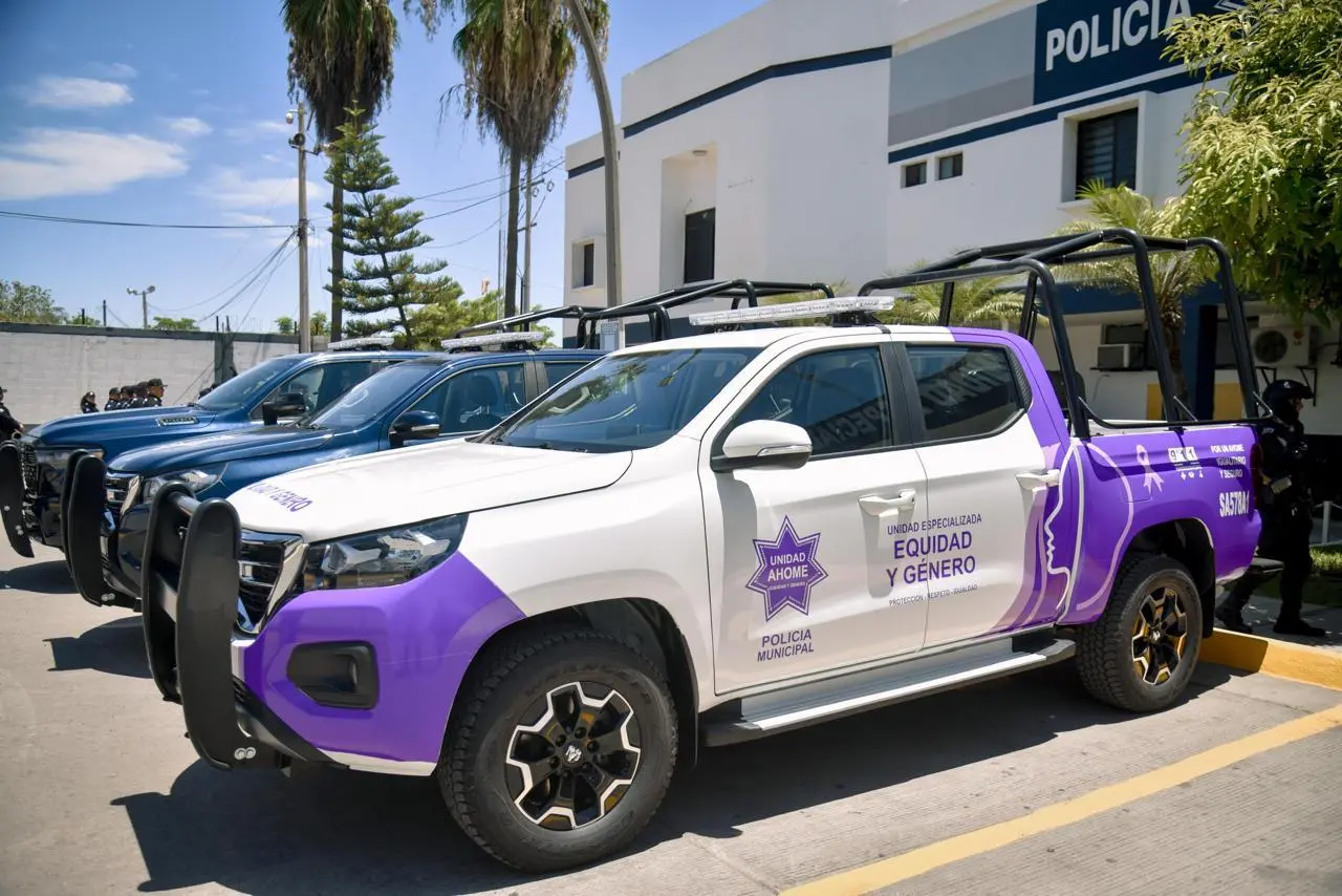 $!Conmemoran en Ahome el Día del Policía con homenaje a caídos y entregan cinco nuevas patrullas