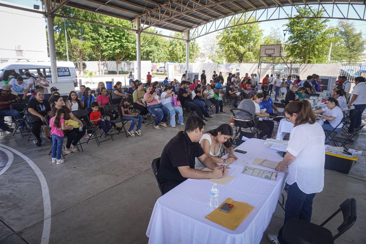 $!DIF Culiacán y Renapo garantizan derecho a la identidad con jornada gratuita en la colonia CNOP
