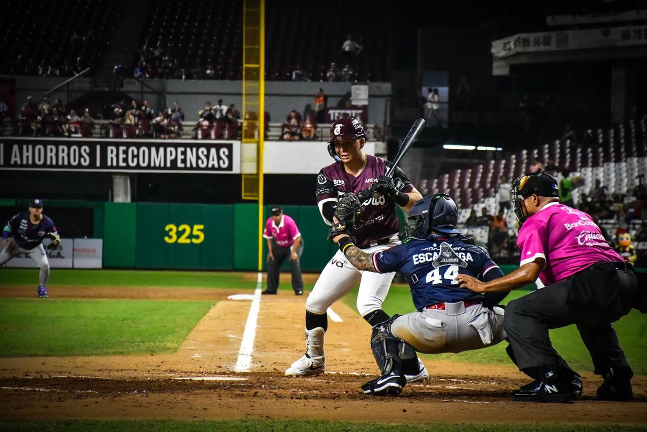 $!Tomateros luce en casa y se impone con autoridad a Venados en el Clásico Sinaloense