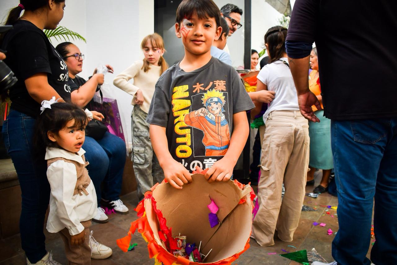$!Arriban los Reyes Magos de Noroeste a Culiacán y cumplen deseos de niñas y niños