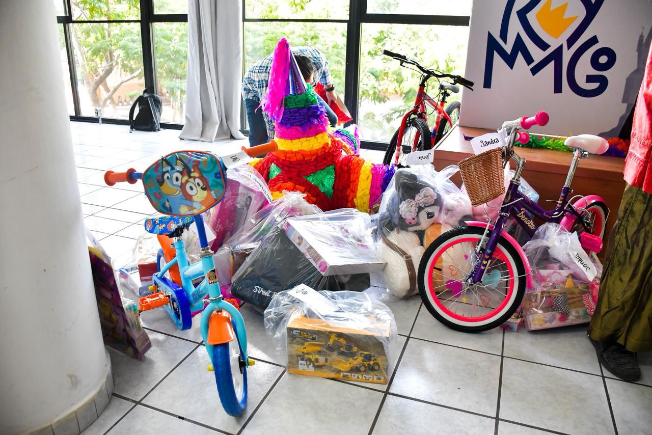$!Arriban los Reyes Magos de Noroeste a Culiacán y cumplen deseos de niñas y niños