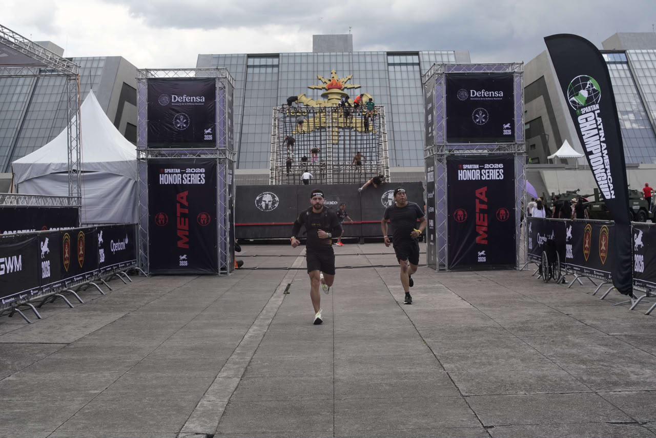 $!Mazatlecos destacan en la México Spartan Race 2026 al completar la exigente Trifecta