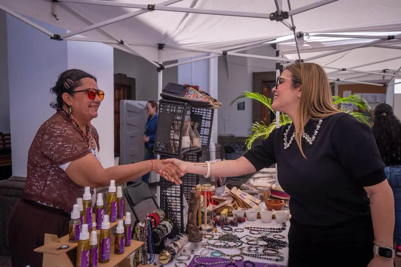 $!Apoya Ayuntamiento de Culiacán a 125 emprendedoras con créditos para sus negocios