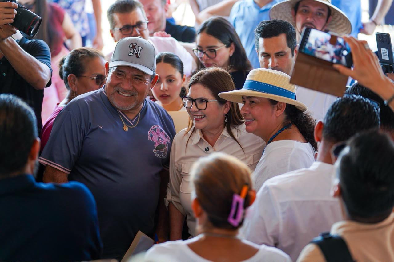 $!Llama Imelda Castro a impulsar una gran cruzada por la unidad del movimiento de transformación
