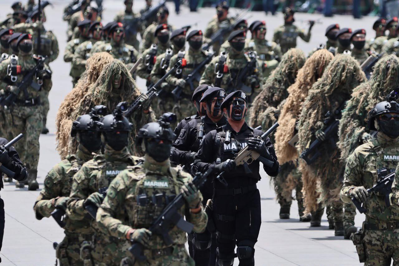 $!México no se doblega ni se vende, advierte Sheinbaum durante el desfile de la Independencia