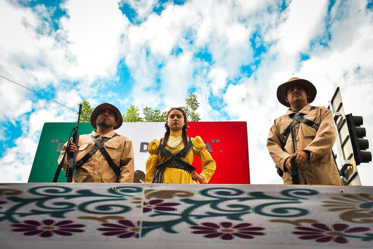 $!Arranca el desfile del 20 de Noviembre en Culiacán bajo resguardo de más de 10 mil efectivos