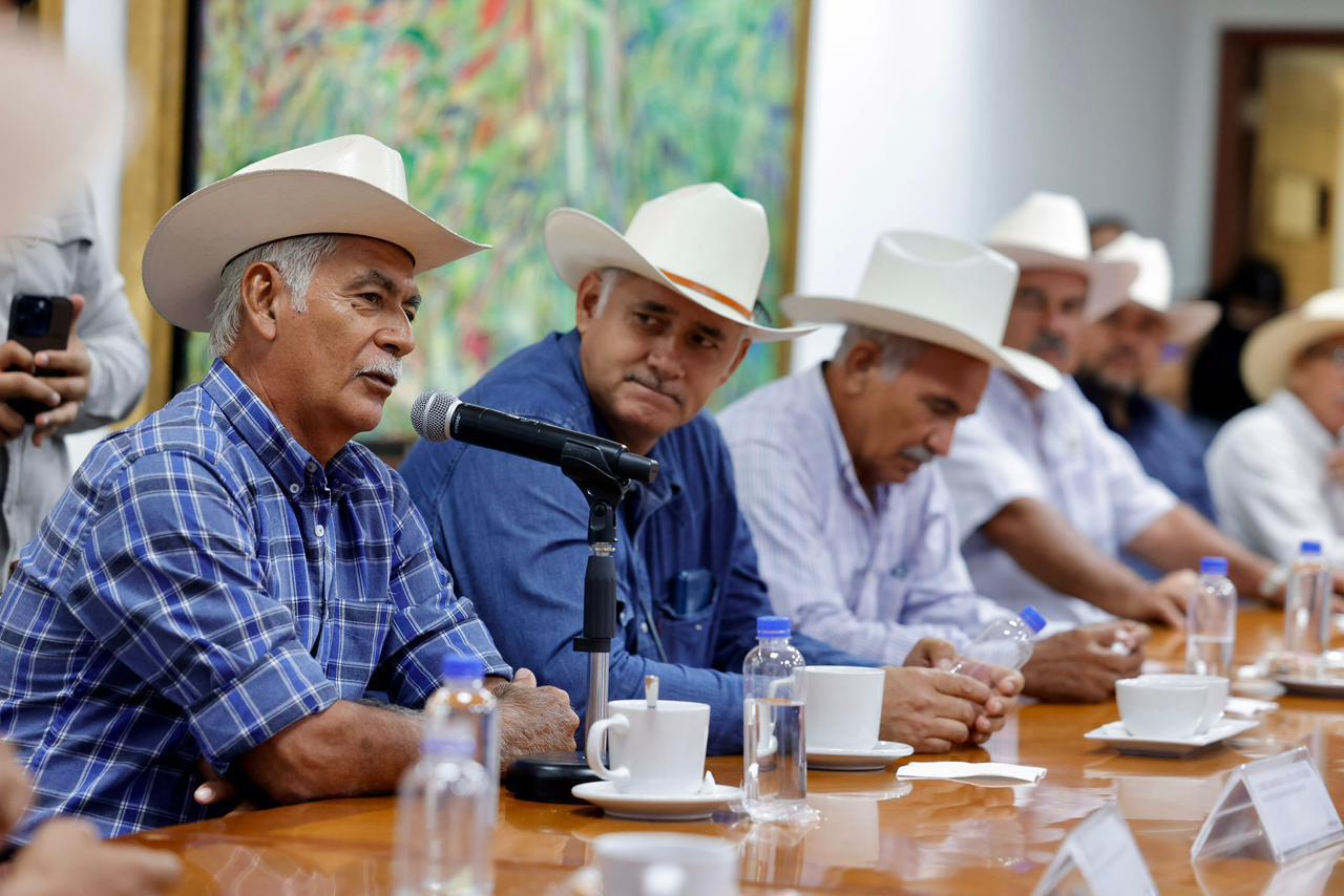 $!Inician campaña de vacunación contra la brucelosis bovina en Sinaloa; aplicarán dosis a 50 mil cabezas de ganado