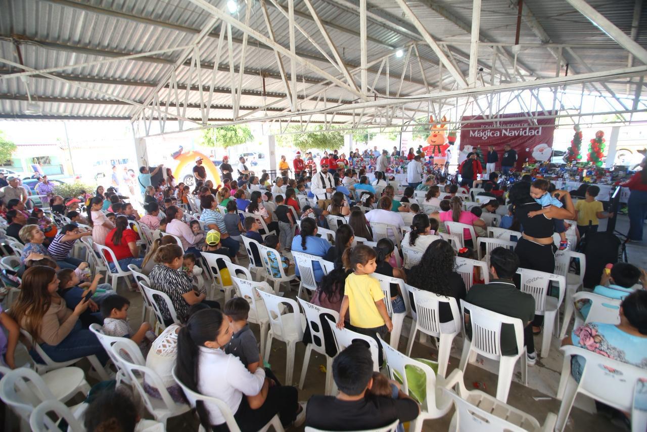 $!Disfrutan familias de posada navideña en el cobertizo de Siqueros