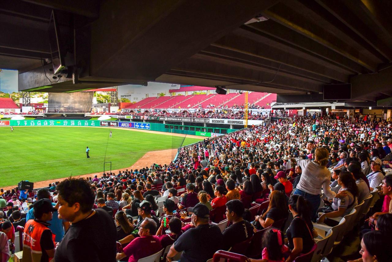 $!Tomateros domina en casa a Venados en el Cuadrangular del Bienestar
