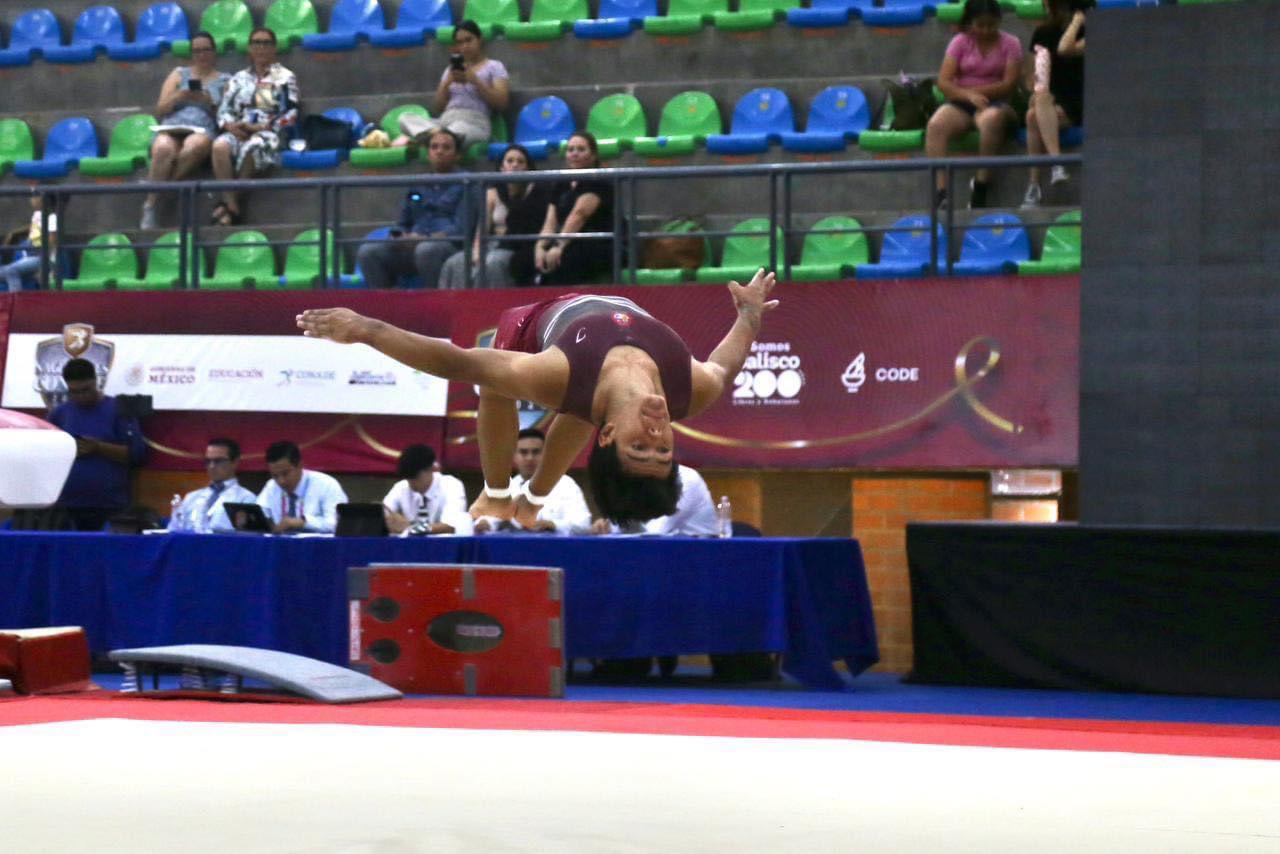 $!Sinaloense Aarón Ibarra roza el podio en gimnasia de los Panamericanos Junior; Dicarlo Angulo queda fuera en atletismo