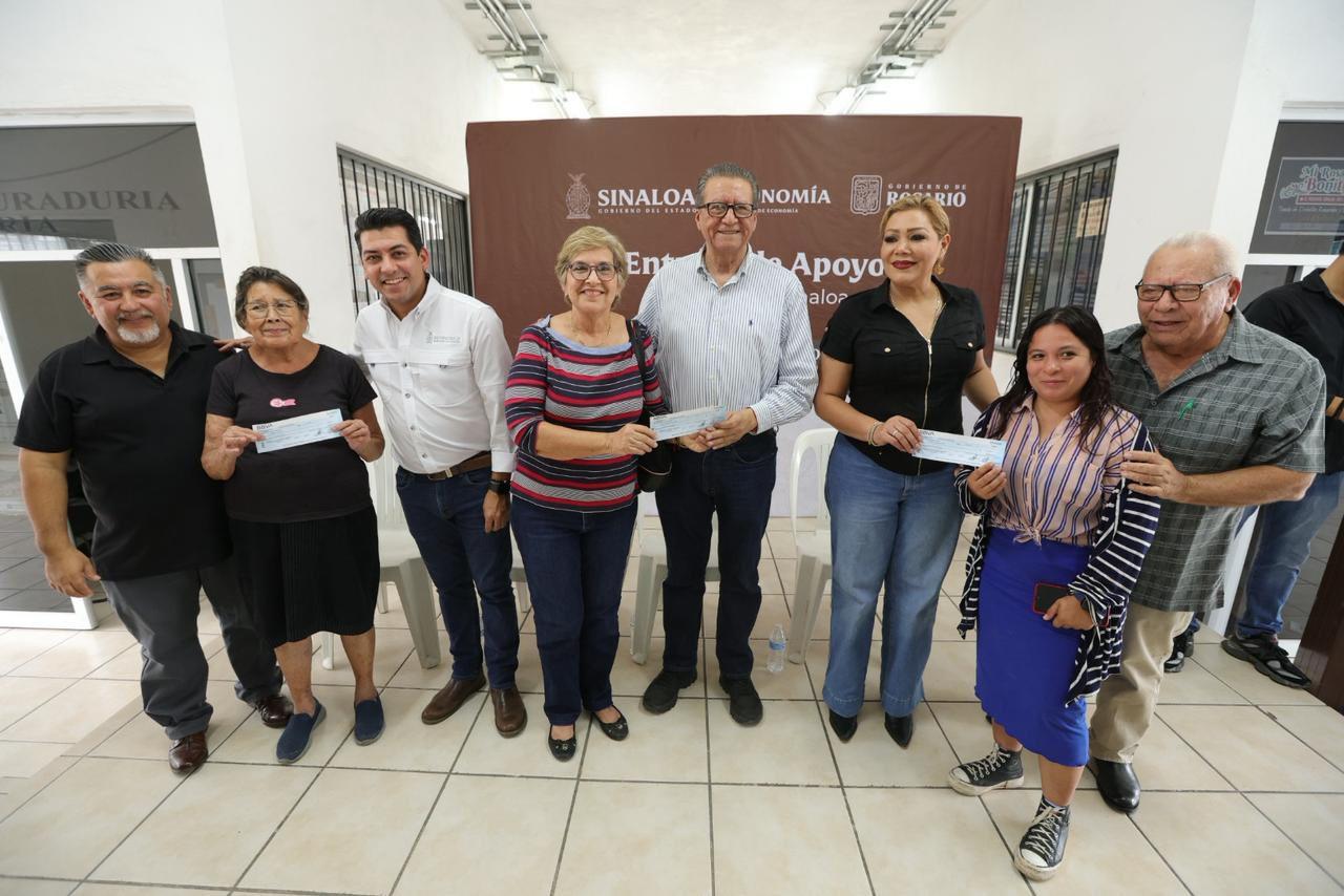 $!Locatarios del Mercado Miguel Hidalgo de El Rosario reciben apoyos tras crisis por violencia
